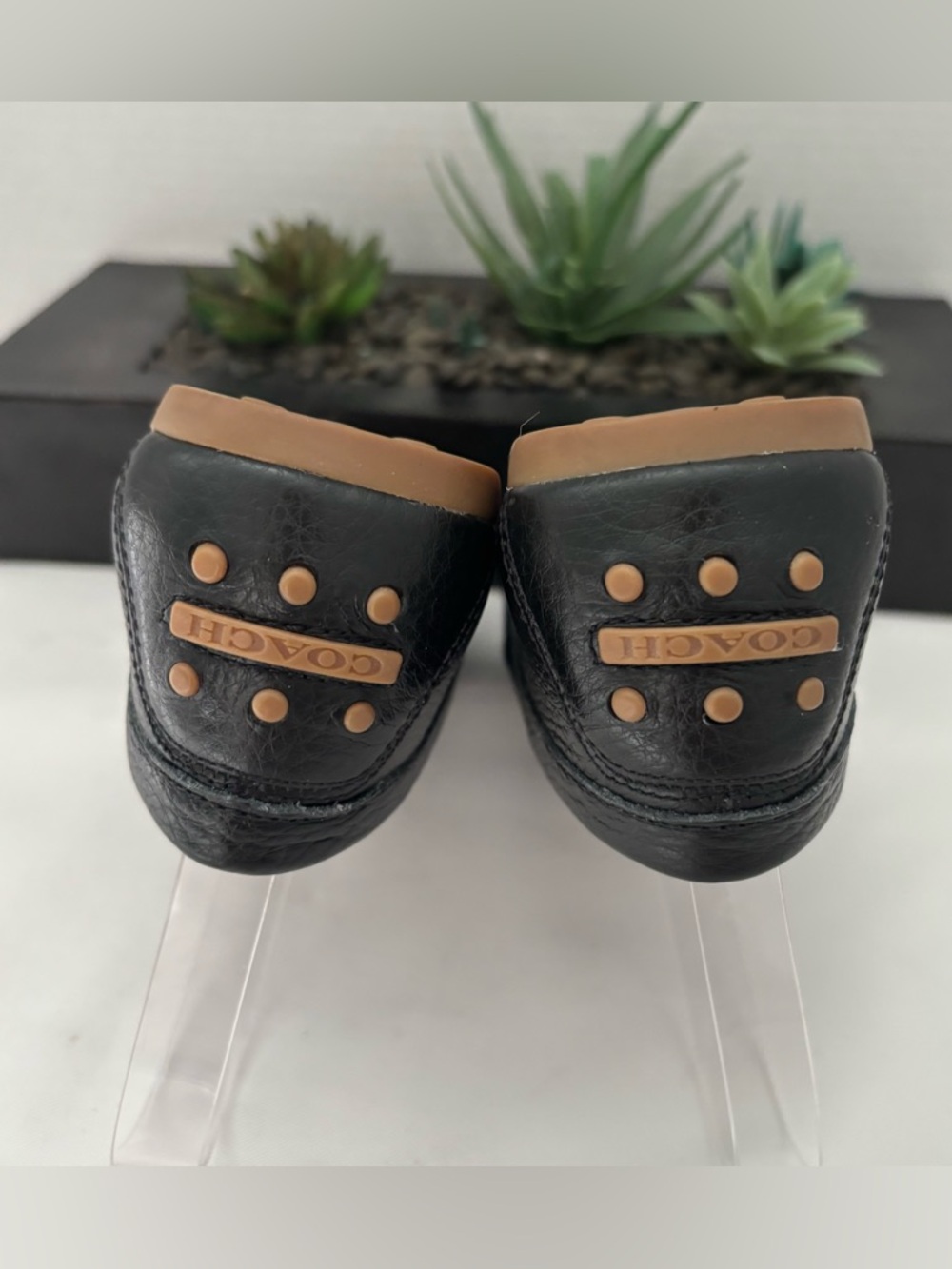 COACH GREENWICH BLACK PEBBLED LEATHER DRIVING LOAFER DECORATIVE “C” LOGO  SZ 5.5 - Picture 9 of 13